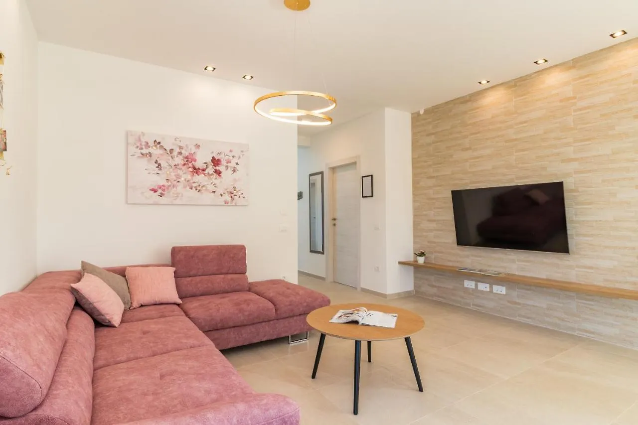 Villa Elena: Seaside Luxury with Whirlpool and Brijuni Islands View Fazana 0*,