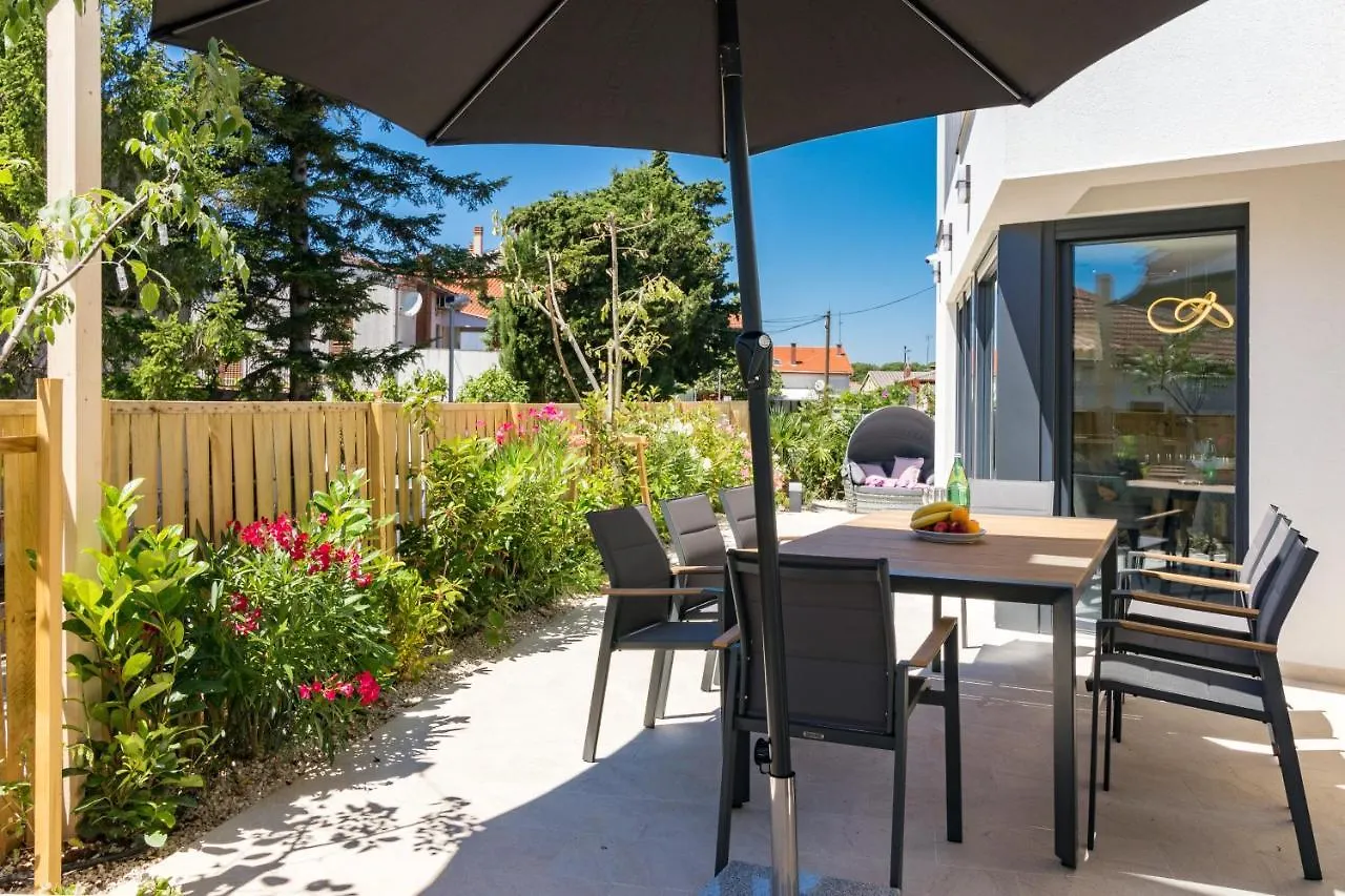 Villa Elena: Seaside Luxury with Whirlpool and Brijuni Islands View Fazana