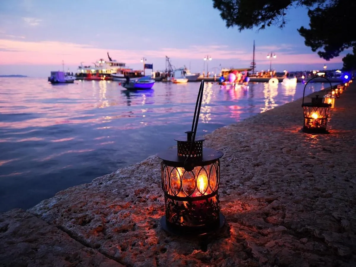 Villa Elena: Seaside Luxury with Whirlpool and Brijuni Islands View Fazana